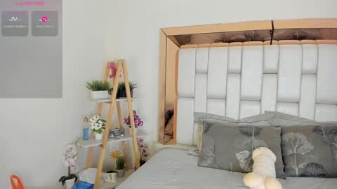 Mia Villalobos online show from 31, 12, 2024