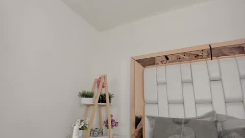 Mia Villalobos online show from 15, 1, 2025