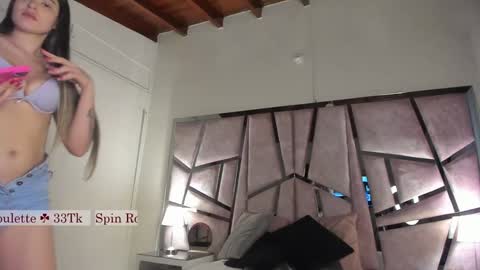 Mia Villalobos online show from 15, 1, 2025