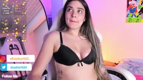 Snapshot of miavillalobos_ chatting on 3, 7, 2026 Mia Villalobos online show from 3, 7, 2026