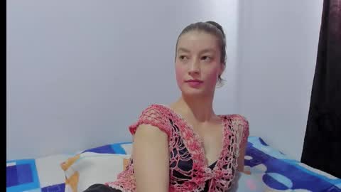  Chloe  online show from 24, 11, 2025