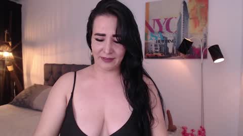 Mia Wilson online show from 17, 1, 2025