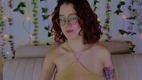 Snapshot of miawinx chatting on 2, 12, 2025 Mia winx online show from 2, 12, 2025