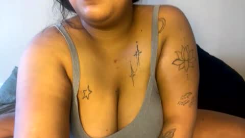 Snapshot of miaya8k chatting on 31, 10, 2025 Princessmya online show from 31, 10, 2025