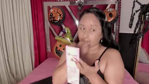 Snapshot of micaelahott_ chatting on 1, 11, 2025 micaelahott_ online show from 1, 11, 2025