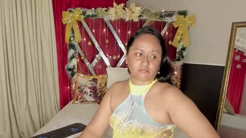 Snapshot of micaelahott_ chatting on 3, 12, 2025 micaelahott_ online show from 3, 12, 2025