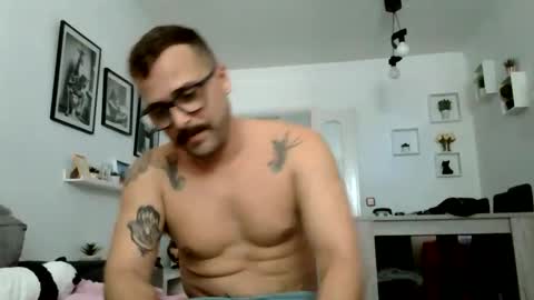 Snapshot of mich6921 chatting on 9, 6, 2026 MILO MIAMI online show from 9, 6, 2026