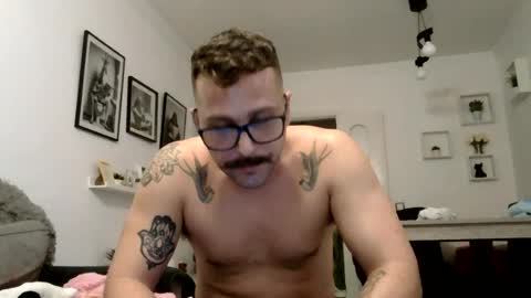 Snapshot of mich6921 chatting on 12, 6, 2026 MILO MIAMI online show from 12, 6, 2026