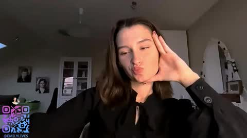 Emily online show from 26, 10, 2025