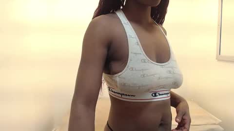 Michaela online show from 13, 2, 2025