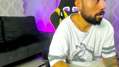 Snapshot of michaell_twink chatting on 15, 3, 2026 Michaell online show from 15, 3, 2026