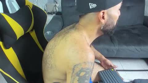Snapshot of michaell_twink chatting on 19, 3, 2026 Michaell online show from 19, 3, 2026