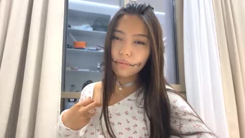 Snapshot of michalkandoll chatting on 1, 11, 2025 Aidaxo online show from 1, 11, 2025