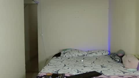 Snapshot of micheldelatorre69 chatting on 2, 2, 2025 MichelandDavid online show from 2, 2, 2025