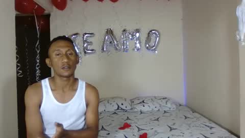 Snapshot of micheldelatorre69 chatting on 16, 2, 2025 MichelandDavid online show from 16, 2, 2025