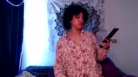Snapshot of michell_bling chatting on 15, 12, 2024 Michi online show from 15, 12, 2024