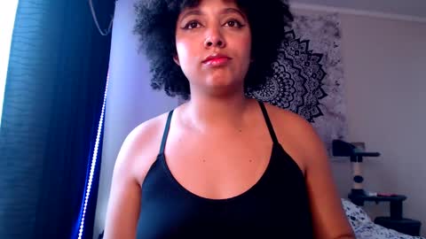 Snapshot of michell_bling chatting on 4, 2, 2025 Michi online show from 4, 2, 2025