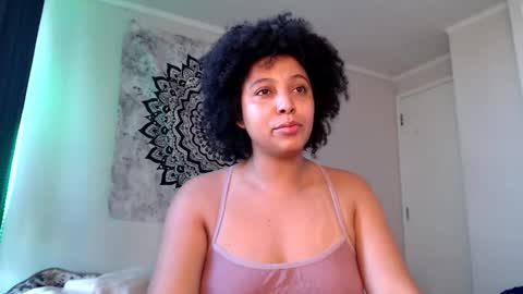 Snapshot of michell_bling chatting on 17, 2, 2025 Michi online show from 17, 2, 2025
