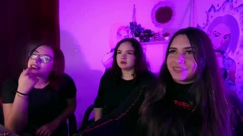 Snapshot of michell_h chatting on 20, 4, 2026 Nani online show from 20, 4, 2026
