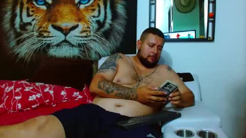 Snapshot of michell_myers chatting on 6, 2, 2025 michell_myers online show from 6, 2, 2025