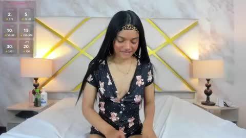 Snapshot of michellebronx chatting on 15, 6, 2026 michellebronx online show from 15, 6, 2026