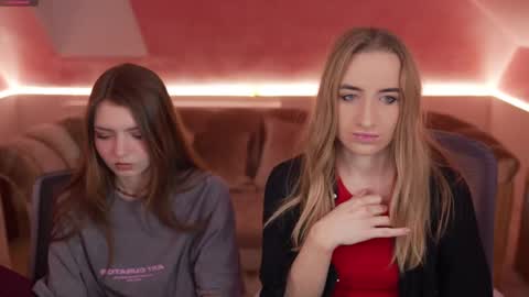 Michelle online show from 4, 3, 2025