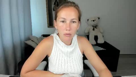 Snapshot of michellewoitsik chatting on 24, 6, 2026 Michelle online show from 24, 6, 2026