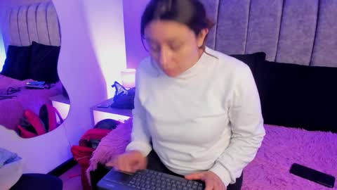 Snapshot of michonne_09 chatting on 27, 3, 2026 michonne_09 online show from 27, 3, 2026