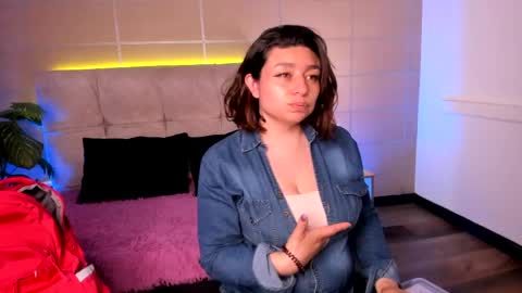 Snapshot of michonne_09 chatting on 19, 4, 2026 michonne_09 online show from 19, 4, 2026