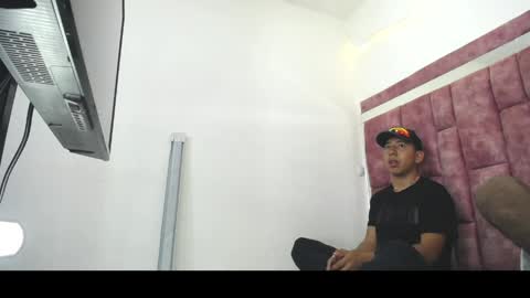 Snapshot of mick_storm chatting on 13, 4, 2026 Mick storm online show from 13, 4, 2026