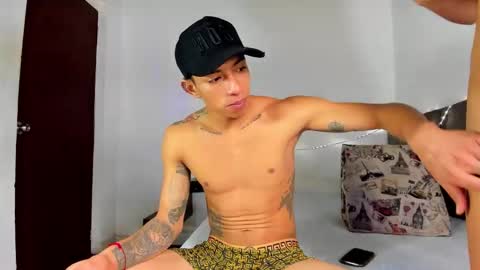 mickey_beasley1 online show from 12, 1, 2026