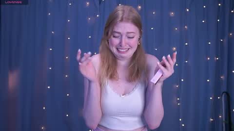 Snapshot of mickeydior chatting on 16, 4, 2026 mickeydior online show from 16, 4, 2026