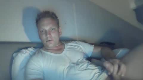 Snapshot of mickkxl chatting on 4, 6, 2026 mickkxl online show from 4, 6, 2026