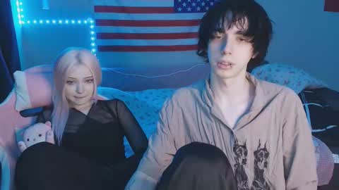 Snapshot of midnight_memories chatting on 5, 2, 2026 Kai and Angel online show from 5, 2, 2026