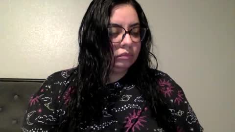 Snapshot of midnightbruja111 chatting on 7, 7, 2026 midnightbruja111 online show from 7, 7, 2026