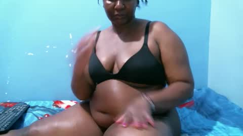 Snapshot of midnightkady chatting on 4, 4, 2026 Caddy online show from 4, 4, 2026
