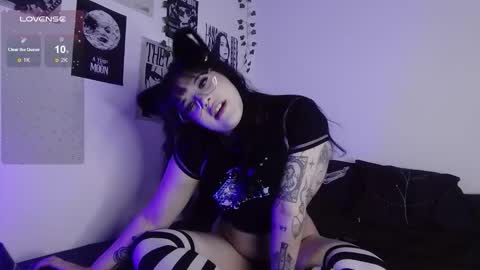 Snapshot of midnightkitten_ chatting on 25, 3, 2026 Nana online show from 25, 3, 2026