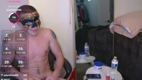 Snapshot of midnightmasc chatting on 5, 5, 2026 midnightmasc online show from 5, 5, 2026