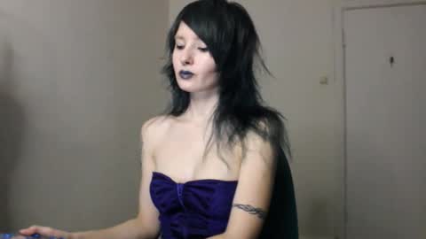 Snapshot of midnightsiren chatting on 7, 11, 2025 midnightsiren online show from 7, 11, 2025