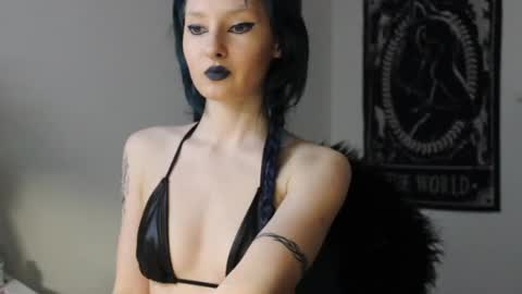 Snapshot of midnightsiren chatting on 23, 4, 2026 midnightsiren online show from 23, 4, 2026