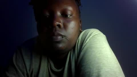 midnightt_curves online show from 19, 7, 2026