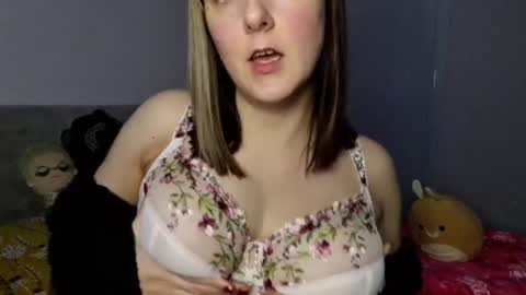 Snapshot of midnightwitchx chatting on 23, 1, 2025 Midnight online show from 23, 1, 2025