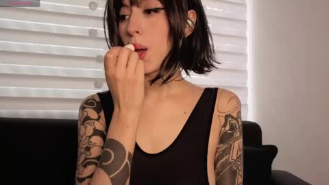 Snapshot of midori__san chatting on 22, 4, 2026 midori__san online show from 22, 4, 2026