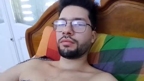 Snapshot of midoumas1 chatting on 22, 12, 2024 Sam online show from 22, 12, 2024