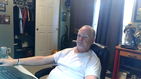 Snapshot of midwestdad09 chatting on 26, 6, 2026 midwestdad09 online show from 26, 6, 2026
