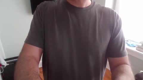 Snapshot of midwestdad2026 chatting on 18, 4, 2026 midwestdad2026 online show from 18, 4, 2026