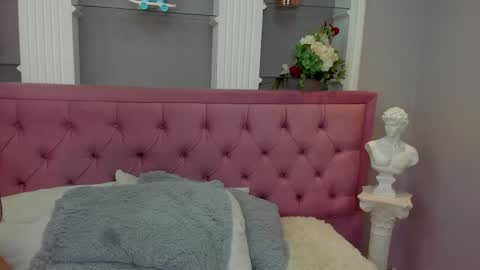 Snapshot of miel_latina chatting on 17, 4, 2026 miel online show from 17, 4, 2026