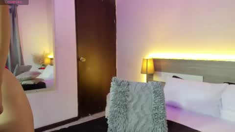 Snapshot of migatica_johnson12 chatting on 4, 7, 2026 Migatica johnson12 online show from 4, 7, 2026