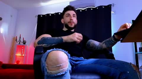 MightyAaron online show from 7, 4, 2026