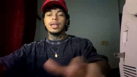 Snapshot of miguelvl01 chatting on 5, 10, 2025 miguelvl01 online show from 5, 10, 2025